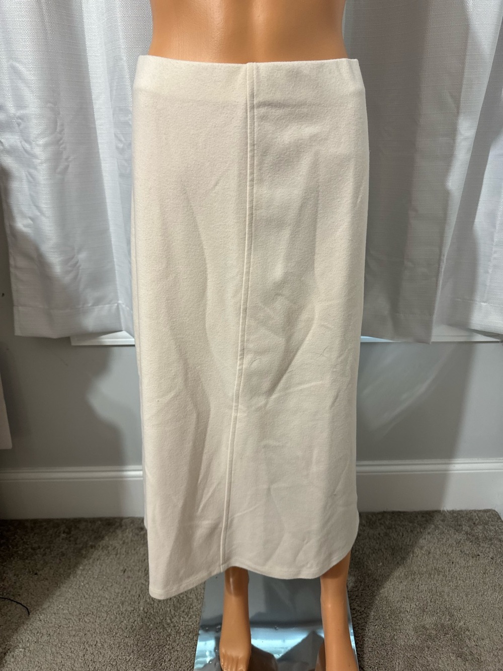 Pretty Joie size M cream color flannel midi skirt new